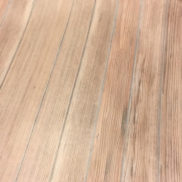 SOLD 5 wood grain melamine dinner plates - Picture 4 of 7